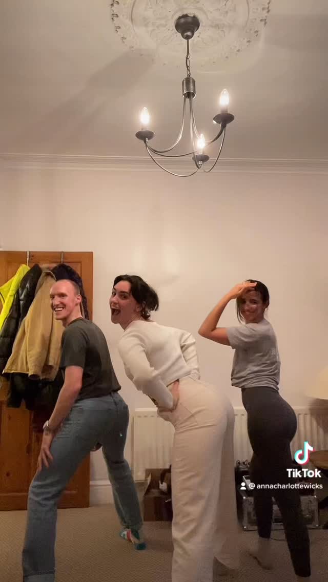 Exercise CAN look like this ❤️

As we slowly wrap up for Christmas, I wanted to remind you that exercise isn’t the gateway for enjoyment - you deserve the food and the treats and the Christmas joy without the condition of exercise this festive season…

AND, exercise can simply be dancing around with your friends. Dancercise! 

With no burpees or press-ups in sight, Dancercise shifts the emphasis away from calorie burning and towards enjoyment - leaving you with joyful results 💕

Tomorrow, Monday 15th December, a Xmas Dancercise Special at Queen Caroline Hall! Tickets live on website!