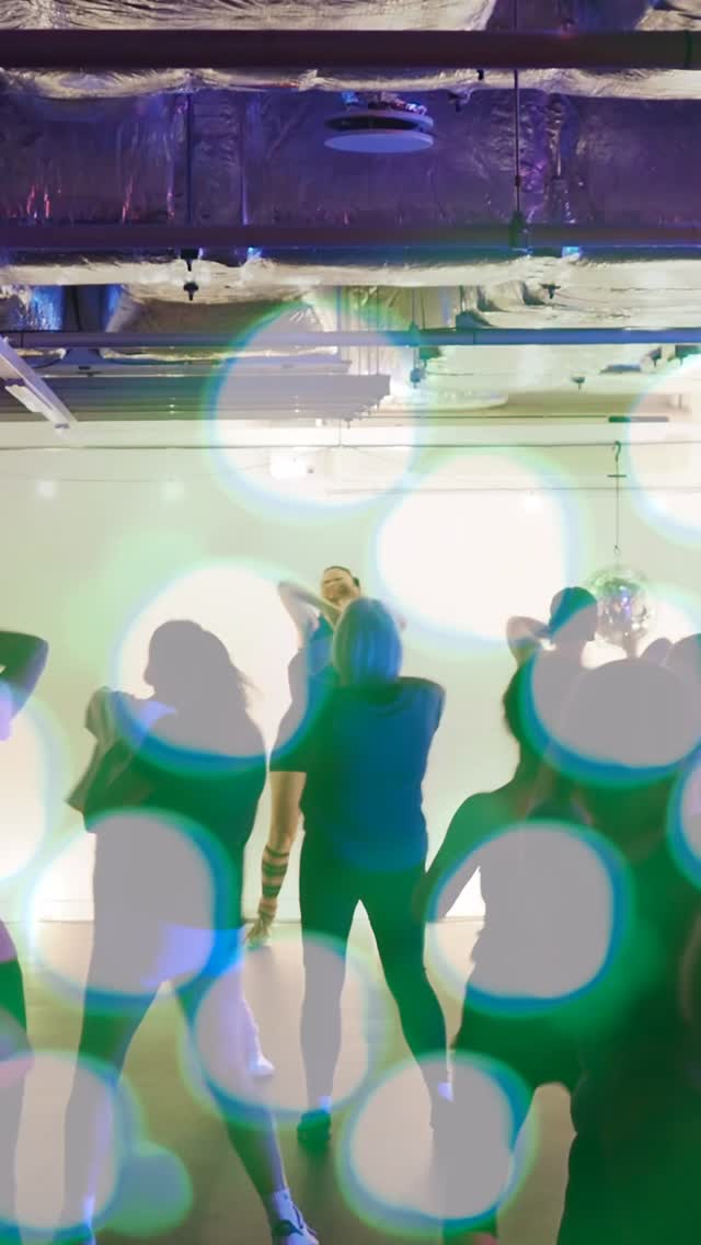 TAYLOR SWIFT DISCO-CISE THIS THURSDAY 🪩✨ 

Live DJ, Taylor Swift songs, lights, sweat, friends, fun. Join us 6:30pm this Thursday 25th for the best workout of your life. 

Swifties, where are you? 

#taylorswiftlover #taylorswiftdanceclass #londondance #dancelondon #danceexercise